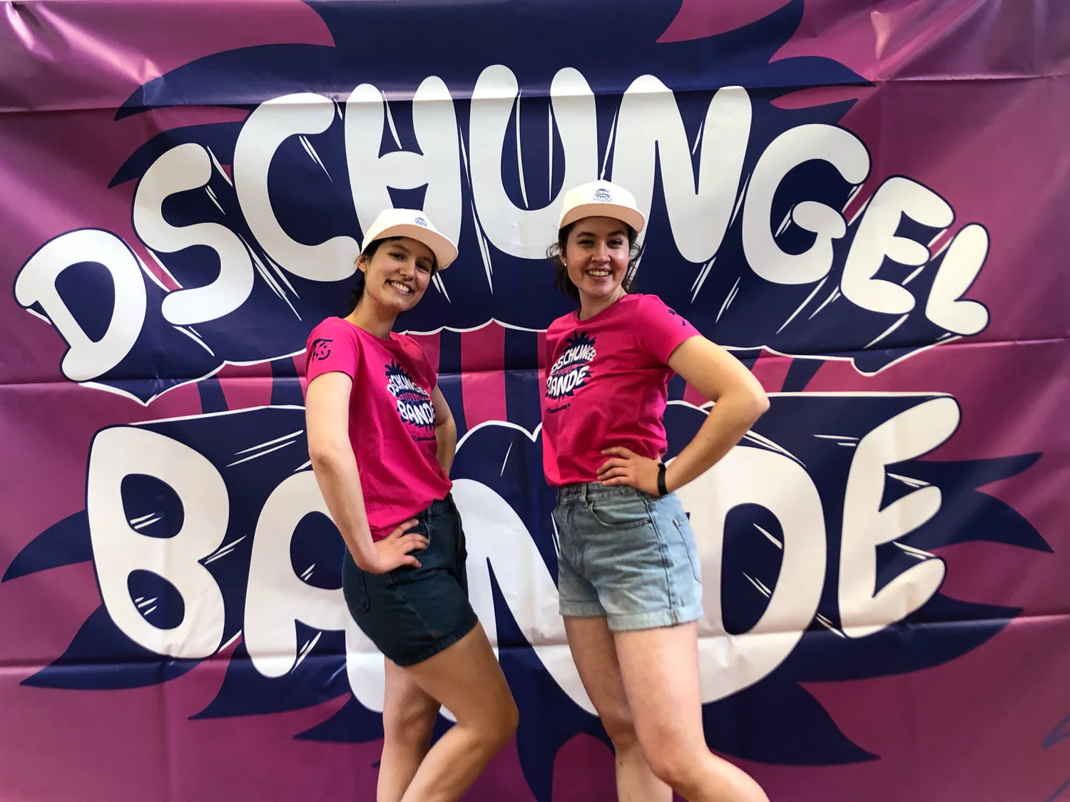 Kinderband DSCHUNGEL BANDE live bei Kinderkonzert mit begeistertem Publikum