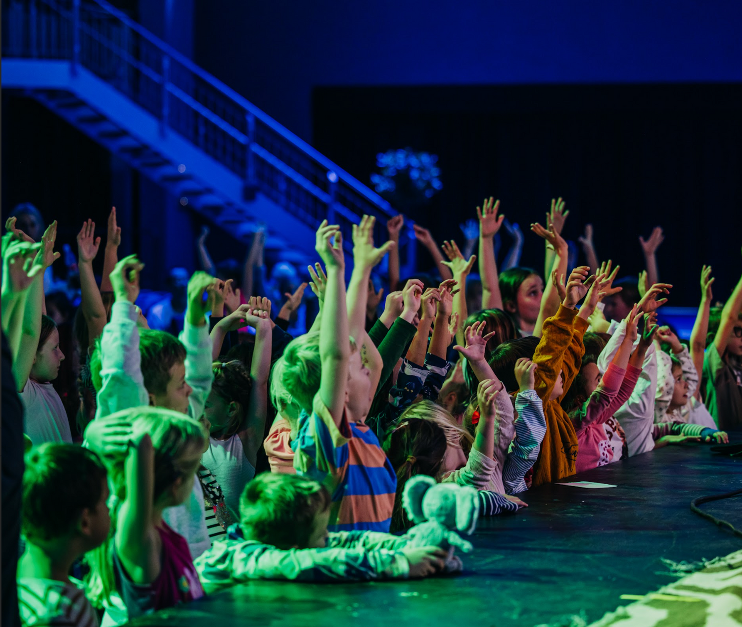 Kinderband DSCHUNGEL BANDE live bei Kinderkonzert mit begeistertem Publikum